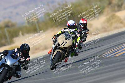 media/Jan-14-2024-SoCal Trackdays (Sun) [[2e55ec21a6]]/Turn 6 (125pm)/